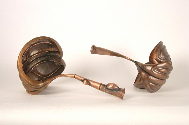 BIOMORPHIC LEAVES
