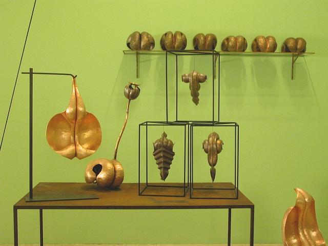 MUSEUM INSTALLATION (SHOP TABLE)